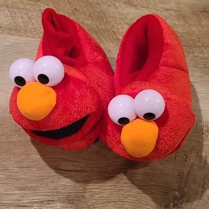 Elmo Slippers
